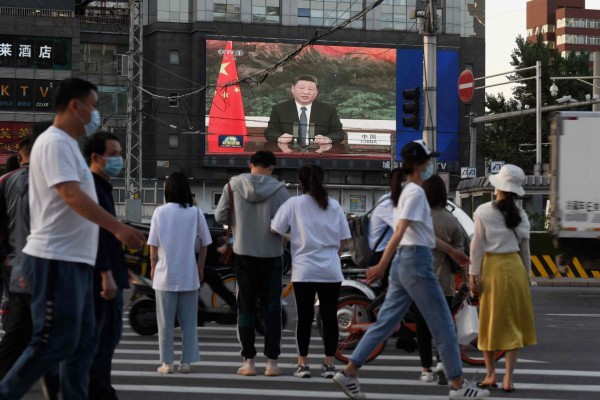 China intenta reescribir el orden mundial con la pandemia, acusa EEUU