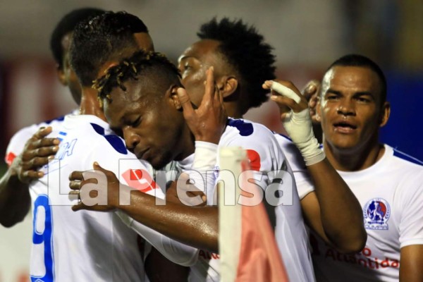 Olimpia gana por la mínima a la UPN y se adueña del liderato en Honduras