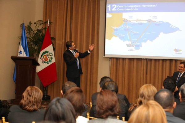 Firma de TLC con Perú allana camino para ingresar a la Alianza del Pacífico