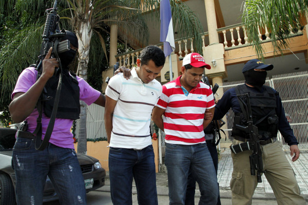 Caen dos hermanos asaltatiendas