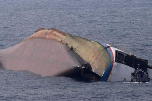 Al menos 39 desaparecidos en el naufragio de un ferry en Filipinas