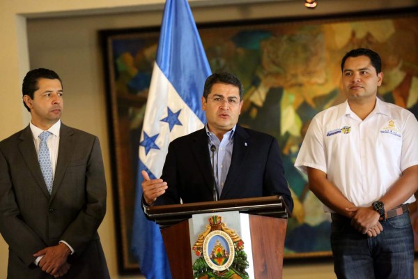 Juan Orlando Hernández elogia relación de Obama con Centroamérica