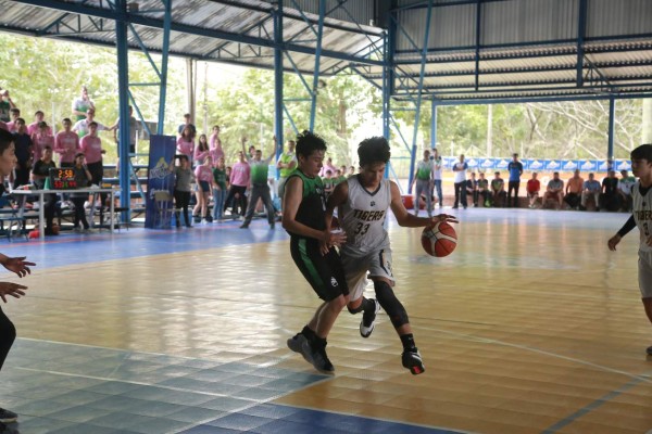 La Escuela Internacional de Tegucigalpa se coronó campeón de baloncesto