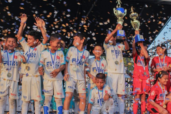 Con éxito se desarrolló tercer el Torneo de fútbol Interescolar de FEIH