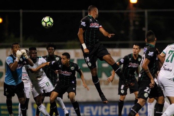 Platense sufre frente al Juticalpa, pero amarra la clasificación al repechaje