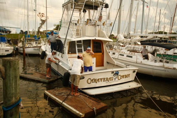 Florida se prepara para embestida frontal de Irma