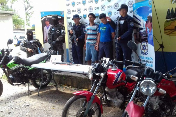 Caen supuestos asesinos de madre e hija en La Ceiba