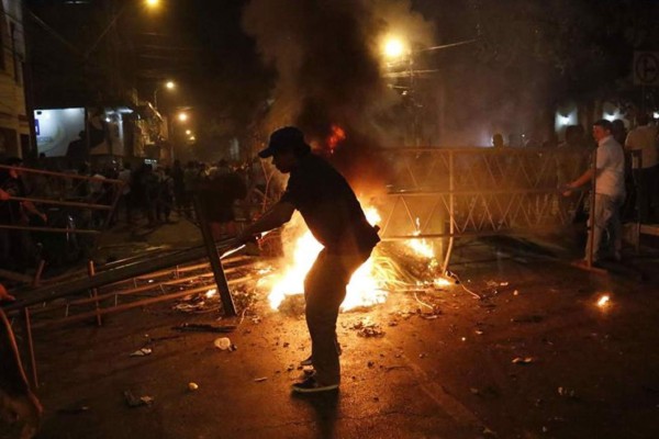 Más de 200 detenidos tras las protestas en Paraguay