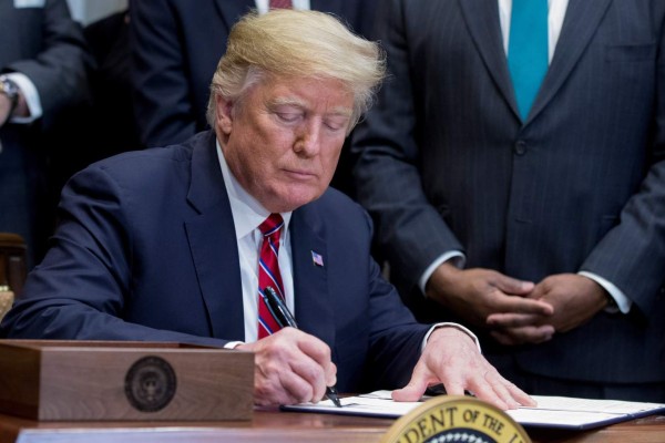 Donald Trump insiste en construir el muro en la frontera con México