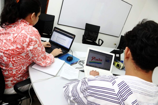 Diseño Gráfico seduce a jóvenes sampedranos