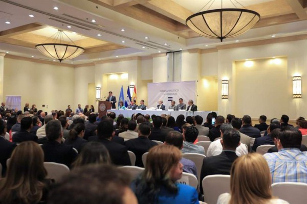 El Partido Liberal se retira de la mesa de diálogo