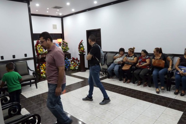 No hay pistas de homicidas del esposo de presidenta de vendedores ambulantes