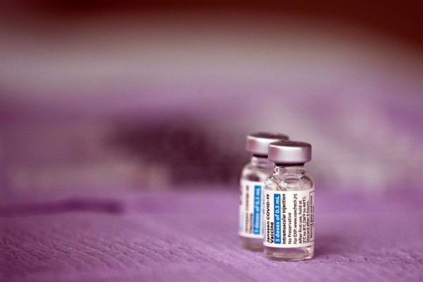 Comienzan los signos de más oferta que demanda de vacunas anticovid en EEUU
