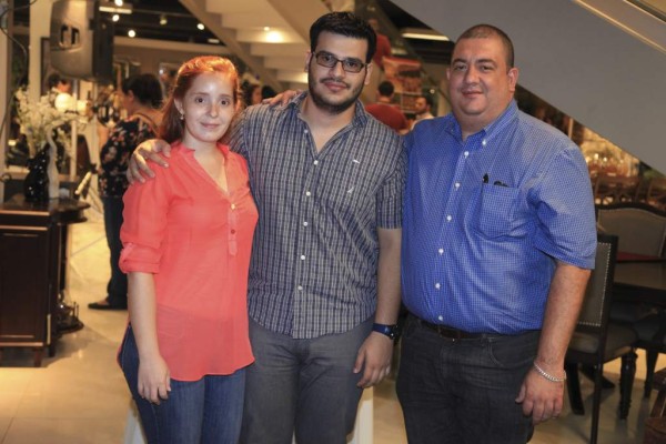 Maribel Rápalo, Habib Kattán y Luis Urbina
