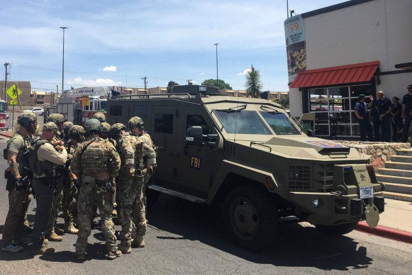 La Policía dice que hay 'múltiples reportes' de varios atacantes en tiroteo en Texas. AFP