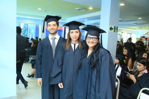 La primera graduación del 2016 de Unitec
