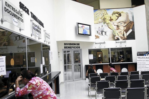 Abogado no sabía que su contratación en el Injupem era irregular