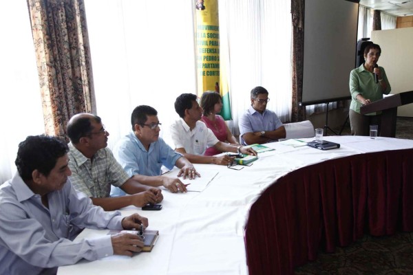 Recolectan firmas contra Sulambiente