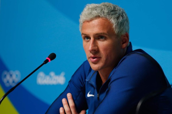 Ryan Lochte pide perdón por inventar asalto en Río de Janeiro