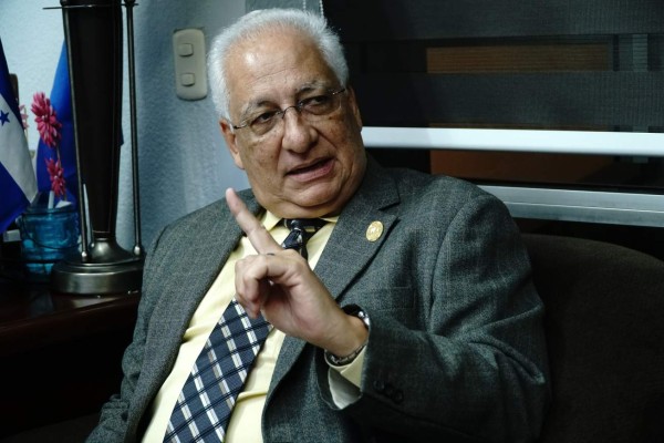 'Me incomoda la gente con capucha”: Francisco Herrera