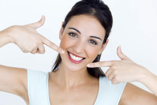 Cuatro pasos para usar el hilo dental