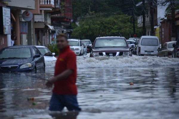 Honduras amplia alerta verde en 10 departamentos por las lluvias