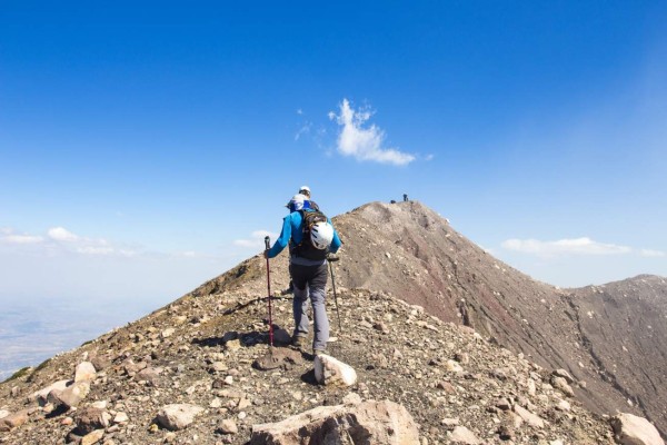 Cada vez más hondureños se aventuran al alpinismo