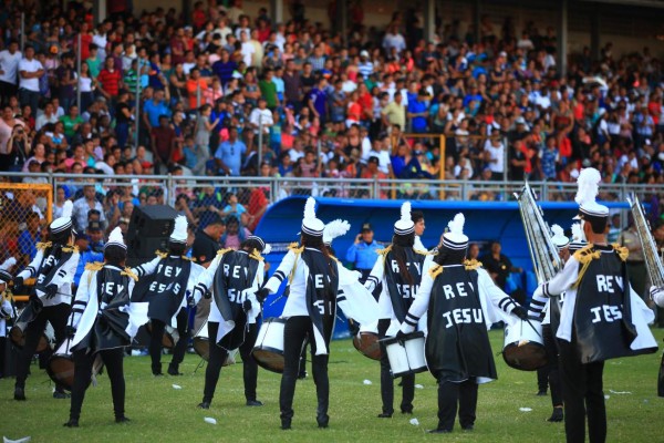 Sampedranos se unen para gritar '¡Viva Honduras!”