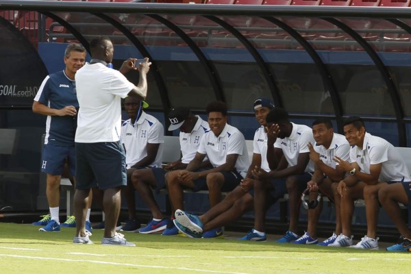 Honduras pisó la cancha donde debutará ante EUA