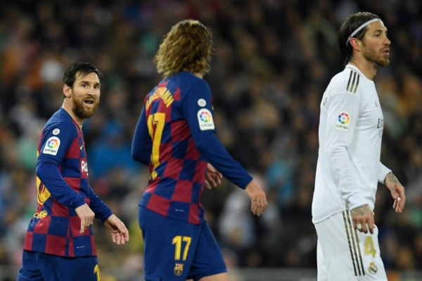 Real Madrid doblegó al Barcelona y recupera el liderato de España