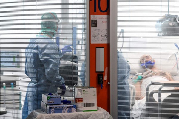 Italia anuncia 475 muertos en 24 horas por coronavirus, se acercan a los 3,000  