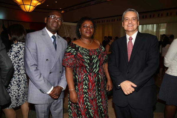 Embajada de Francia celebra su independencia
