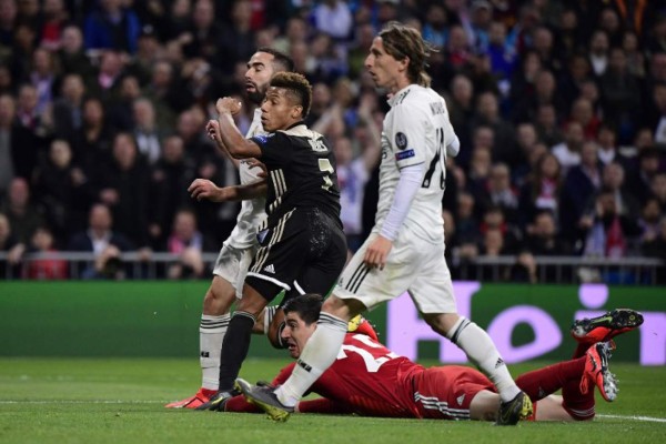 Video: El golazo con ruleta incluida del Ajax frente al Real Madrid