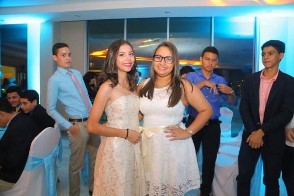 Quince años de Stephanie Milla Monterola