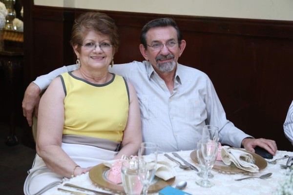 El bautizo de Montserrat Kawas Rápalo