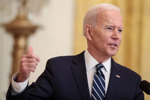 Biden se desmarca de Netanyahu y felicita al nuevo primer ministro de Israel