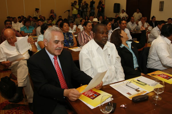 Congreso firma convenio de seguridad alimentaria