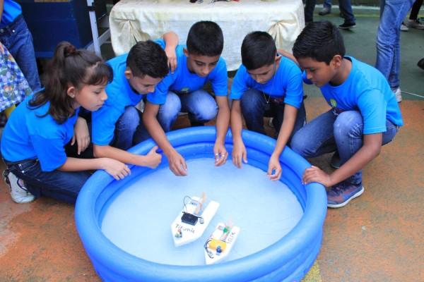 Alumnos de Saint Paul destacan en área científica