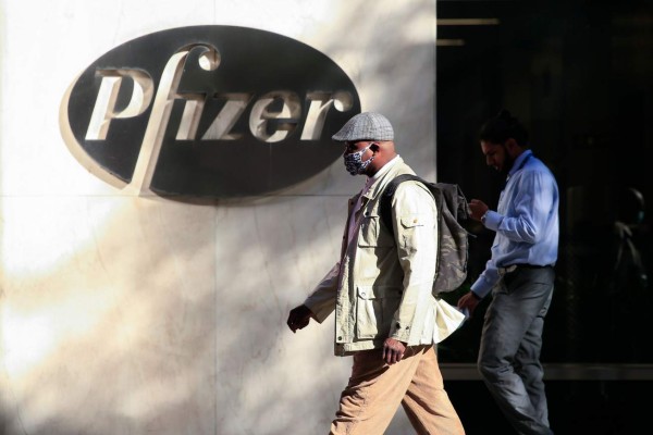 Estados Unidos avanza hacia la aprobación de la vacuna de Pfizer