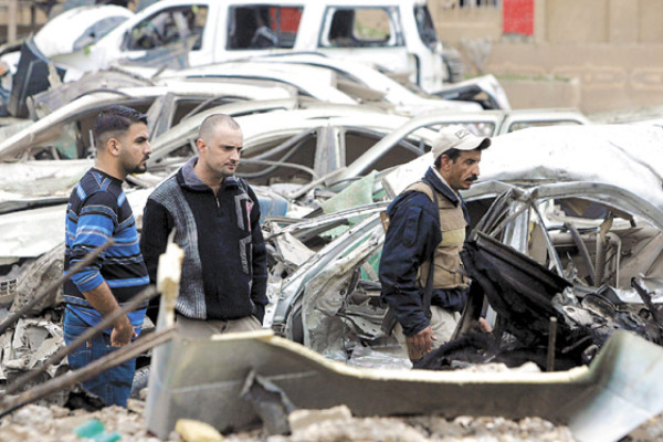 Explosiones coordinadas dejan 127 muertos