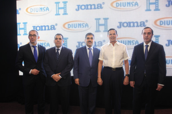 Diunsa presenta la camiseta oficial de la Selección Nacional de Honduras