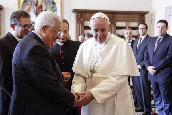 Abás pide que otros Estados sigan ejemplo del Vaticano y reconozcan Palestina  