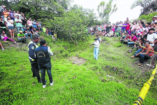 Exhuman cadáver en aldea de Tegucigalpa