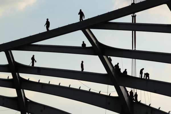 Nueva tragedia en un estadio del Mundial: un obrero muerto
