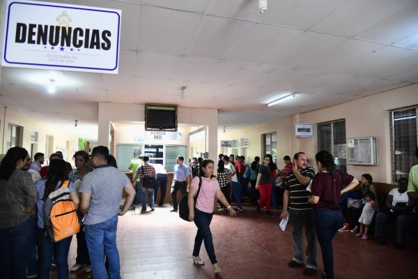 Reubicación de docentes iniciará en marzo en Cortés