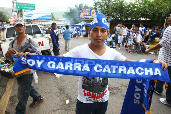 Video: Así vivieron los hondureños el empate ante Panamá
