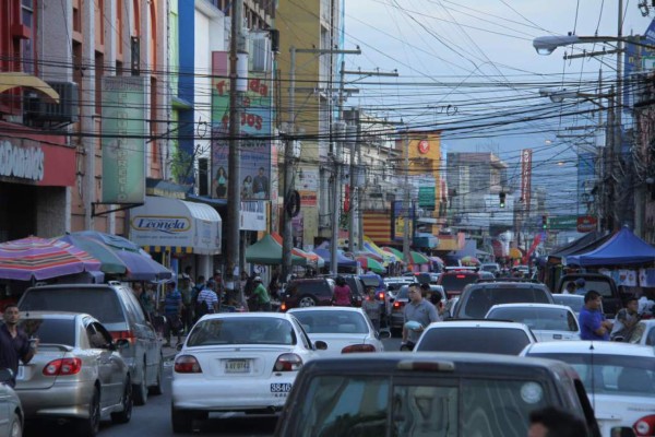 Cierre temporal de la Tercera Avenida por trabajos de bacheo este lunes