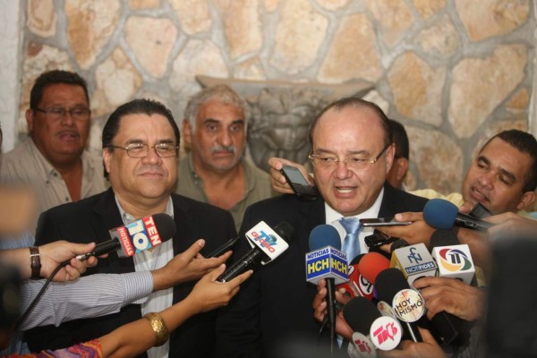 'La visión es que Toncontín no se cierre y que opere Palmerola”