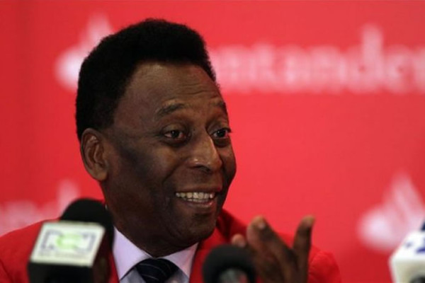 Pelé está preocupado con la delantera de Brasil