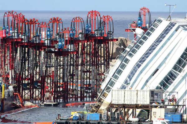 Concluye con éxito el enderezamiento del Costa Concordia